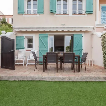 Cap Esterel Comfort S 4/5 * Saint-Raphael (Var)